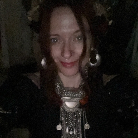 Meet your Posher, Meghan - Picture 2 of 2